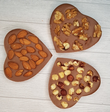 Шоколадное сердце с орехами фото 2